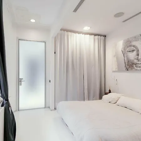 Giovio Loft - The House Of Travelers Appartement *