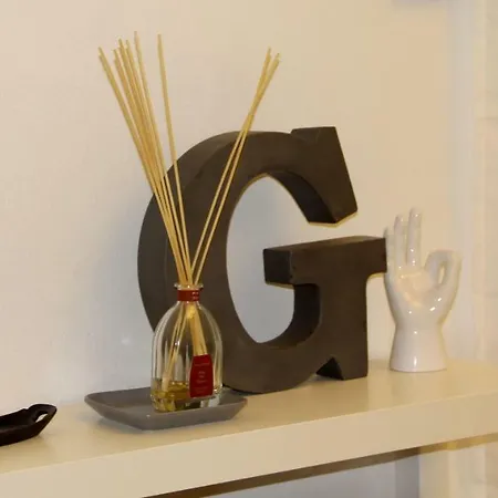 Giovio Loft - The House Of Travelers Appartement *